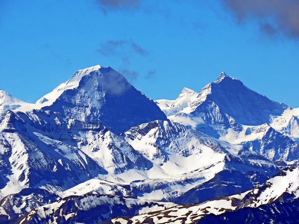 アルプスのピラタス山脈からのスイスアルプスの雪峰と氷河の眺め アルパチ スイス オバルデン州 カントン オバルデン スイス — ストック写真