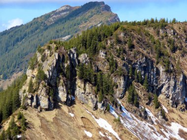 İsviçre 'nin Pilatus sıradağlarında Rottosse' un Alpnach, Obwalden Kantonu (Kanton Obwalden, Schweiz)