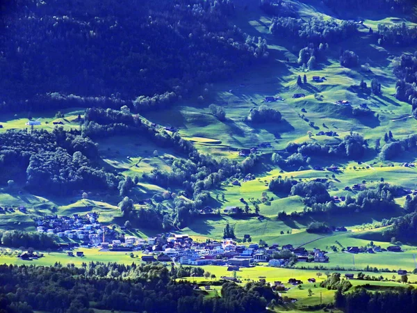 Uitzicht Vruchtbare Vallei Met Nederzettingen Tussen Meren Alpnachersee Sarnersee Vanaf — Stockfoto