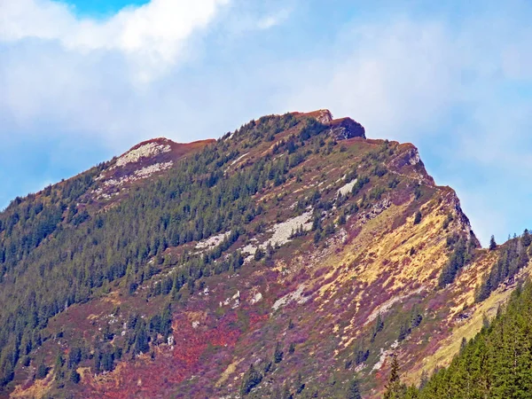 Szczyt Alpejski Staefeliflue Lub Stafeliflue Szwajcarskim Paśmie Górskim Pilatus Oraz — Zdjęcie stockowe