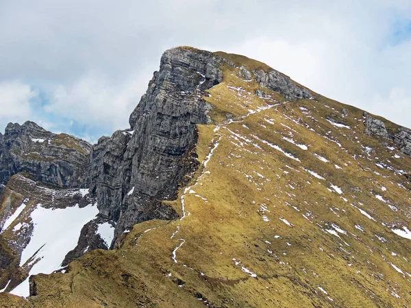 Cima Alpina Del Tomlishorn Nella Catena Montuosa Svizzera Del Pilato — Foto Stock