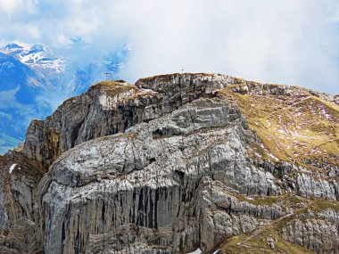 İsviçre 'nin Pilatus sıradağlarında Matthorn' un Alpnach, Obwalden Kantonu (Kanton Obwalden, Schweiz)