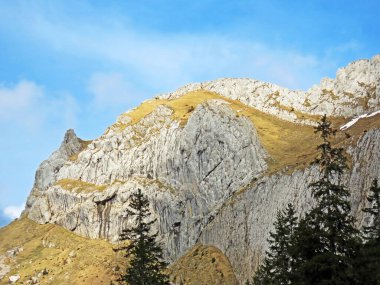 İsviçre 'nin Pilatus sıradağlarında Matthorn' un Alpnach, Obwalden Kantonu (Kanton Obwalden, Schweiz)