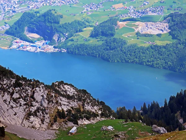Vista Lago Alpnachersee Cordilheira Pilatus Nos Alpes Emmental Alpnach Cantão — Fotografia de Stock