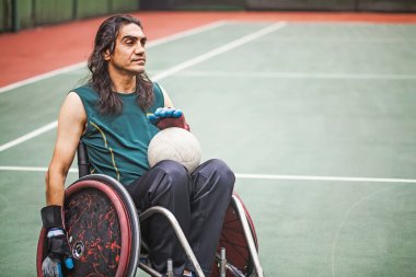  bir tekerlekli sandalye de rugby oyuncusu 