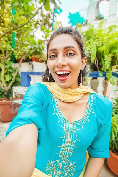 Young Smiling Asian Woman Taking Selfie — Stock Photo, Image