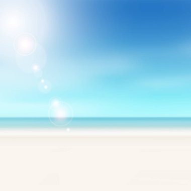 Plaj sahnesi - Mercek ışıkları olan yaz ufku - mavi gökyüzü, su ve kum ile güneşli tatil konsepti