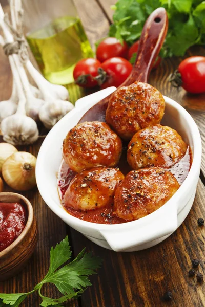 Albóndigas con salsa de tomate — Foto de Stock