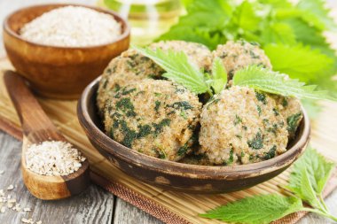 Nettles ile Beşamel sos