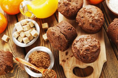 Çikolata-turuncu muffins