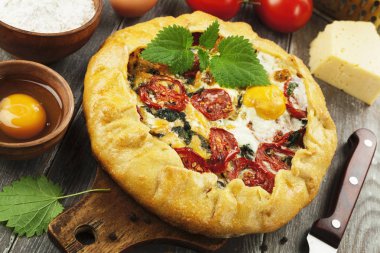 Isırgan otu ile Galette'ye