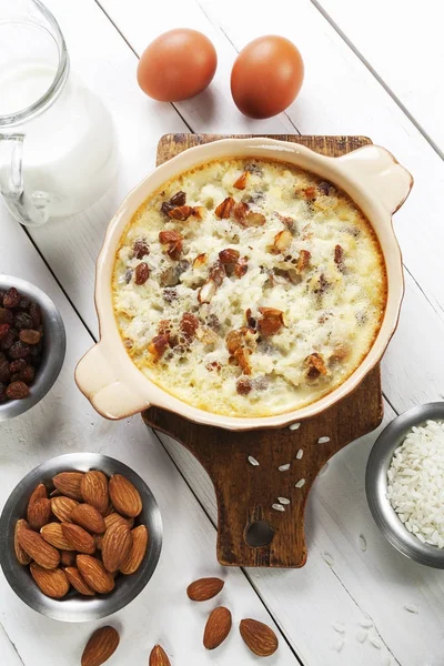 Rice pudding with raisins — Stock Photo, Image