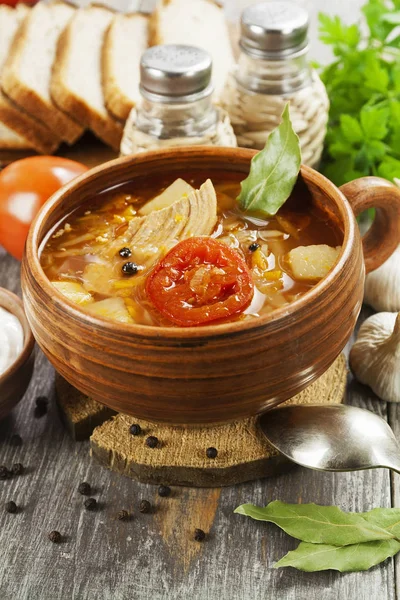 Kohlsuppe mit Fleisch — Stockfoto