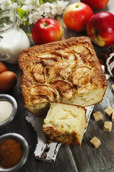 Apple Pie Semolina Cinnamon Table Mannick — Stock Photo, Image