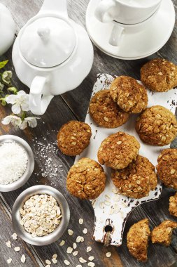 Ev yapımı yulaflı kurabiye.