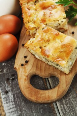 Lahana ve yumurta ile pasta