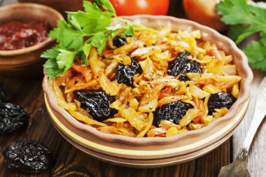 Lahana kuru erik ile Komposto