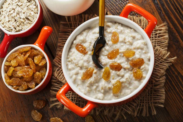 Yulaf ezmesi kuru üzüm 