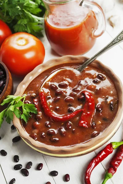 Σούπα με κόκκινα φασόλια και το τσίλι πιπέρι — Φωτογραφία Αρχείου