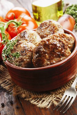 Ahşap masa Burgers