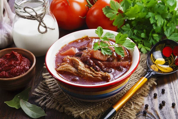 Pancar çorbası lahana ile