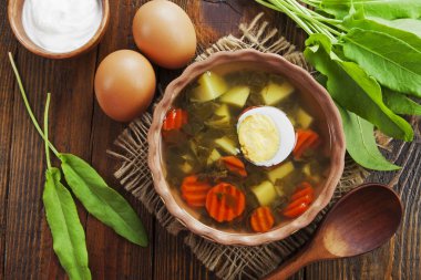 Yumurtalı kuş çorbası. 