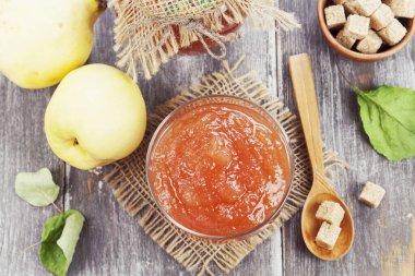 świeża wieprzowina konserwowa 