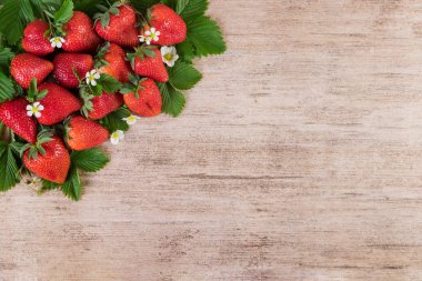 çilek arka plan kopya alanı ile