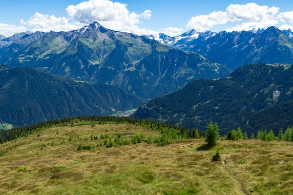 Vista de los Alpes de Verano desde Zillertal High Alpine Road, Austria, Tirol —  Fotos de Stock