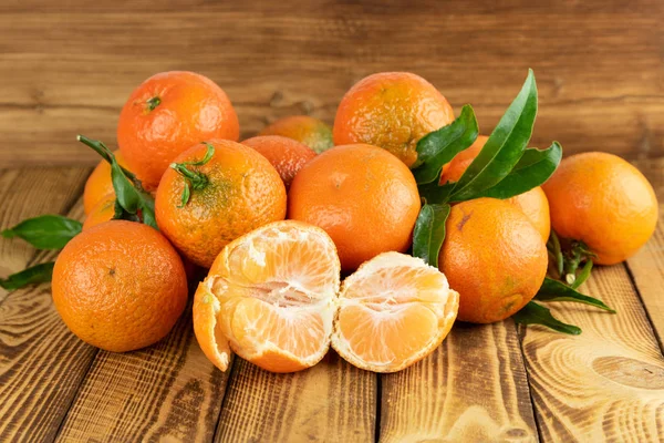 Fruta Fresca Mandarina Madura Sobre Fondo Madera Viejo — Foto de Stock