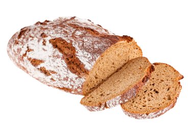 Beyaz arka planda izole edilmiş dilimleri olan çavdar ekmeği.