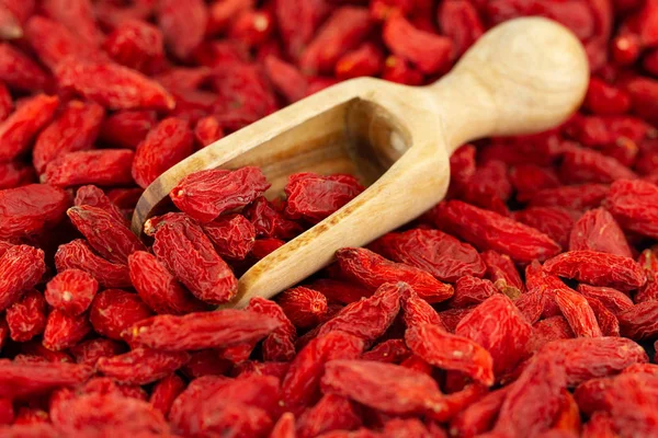 Scoop Con Bacche Goji Essiccate Primo Piano Messa Fuoco Selettiva — Foto Stock