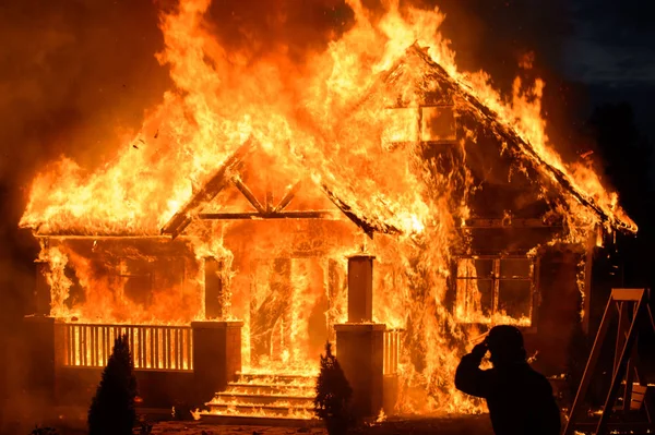 Brandend Huis Het Bos — Stockfoto