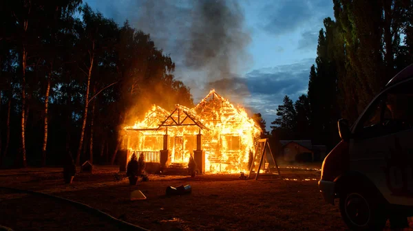 Casa Llamas Bosque — Foto de Stock