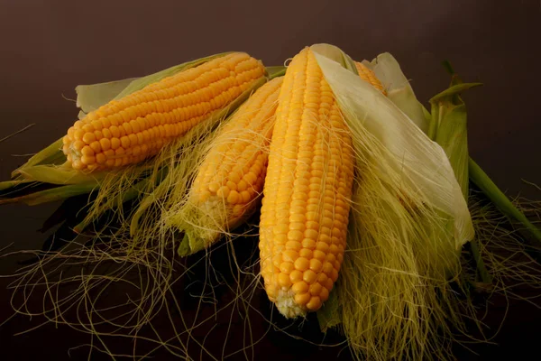 在市场上出售的玉米 — 图库照片
