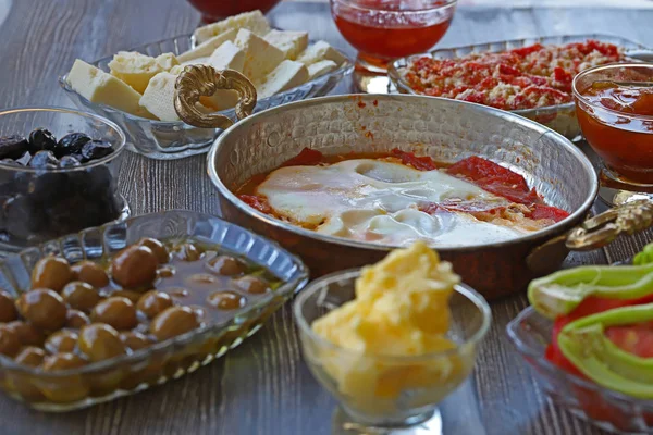 Turkish Breakfast Fried Eggs Cheese Olives Butter Jam Tomatoes Peppers — 스톡 사진