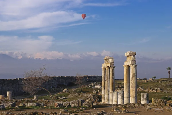 Turquía Denizli Pamukkale Febrero 2020 Antigua Ciudad Hierapolis —  Fotos de Stock