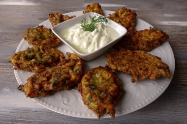 Kabak, un, yumurta ve dereottan yapılmış Türk kabağı habercisi..