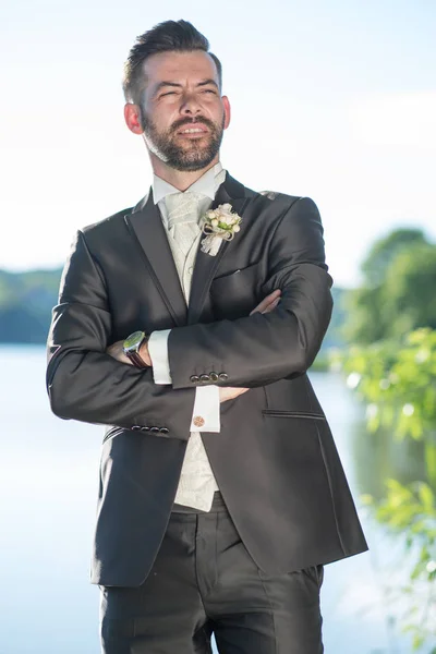 Handsome groom in wedding suit — Stock Photo, Image