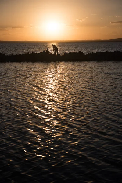 Gente en el lago Balaton — Foto de Stock