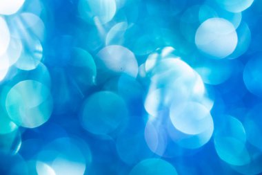 Noel ve yeni yıl mavi ufuk bokeh arka plan bulanık