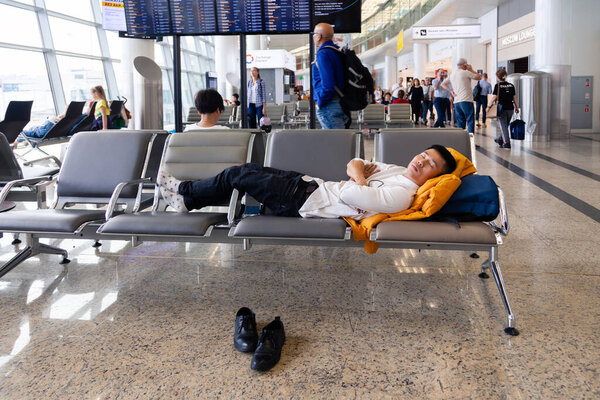 Россия 2019-06-18 Интерьер зала ожидания аэропорта, зал ожидания
