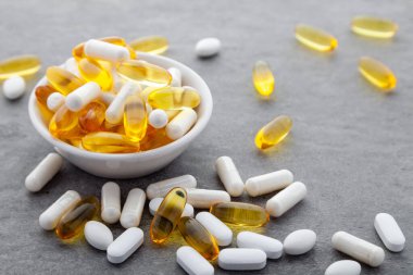 Çeşitli ilaçlar, vitaminler, haplar, Dr.