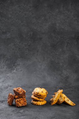 Tatlı çıtır nugatin biscotti kurabiyeleri.