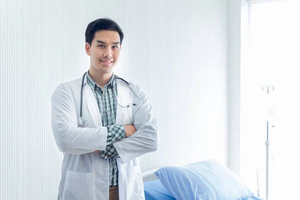 Portrait Smart Doctor Standing Medical Room Wait Diagnosing Patient Treatment — Stock Photo, Image