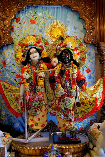 The main altar in the Hare Krishna temple — Stock Photo, Image