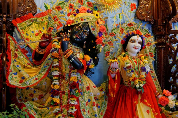 Hare Krishna świątynia o nazwie "New Mayapur" Francja. — Zdjęcie stockowe