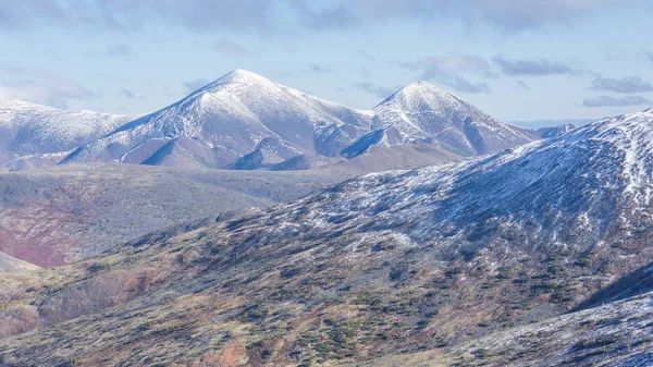 Bergslandskap på vintern — Stockfoto