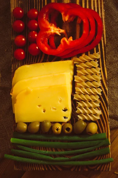 Talyan Bayrağı Peynir Zeytin Çan Kağıdı — Stok fotoğraf