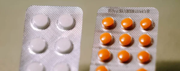 Witte Oranje Tabletten Blisterverpakkingen Gezondheidszorg Behang Farmaceutisch Bedrijf Ziektebehandeling — Stockfoto